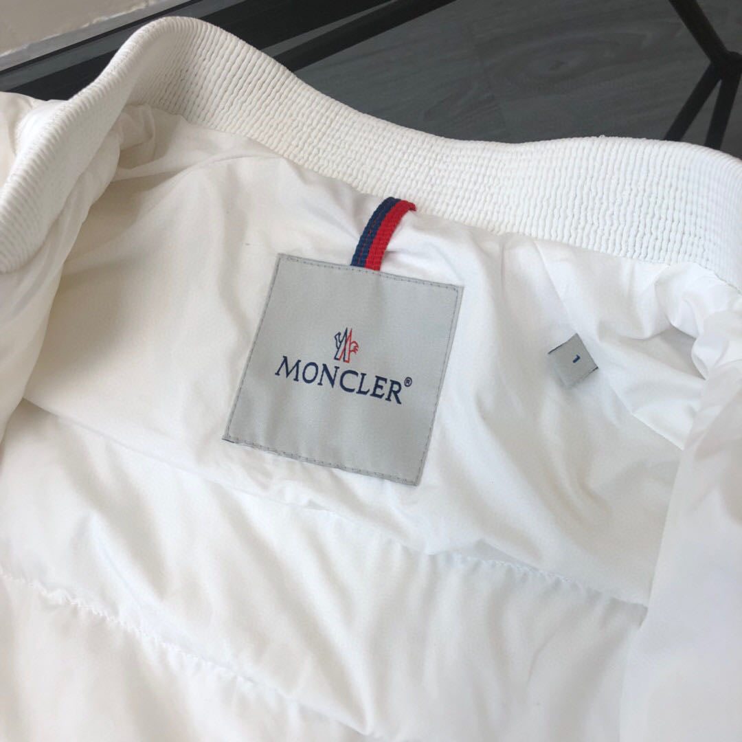 51 | Moncler