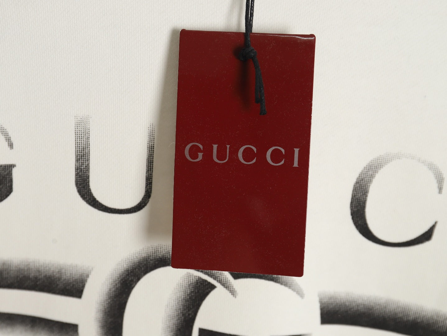 745 | Gucci