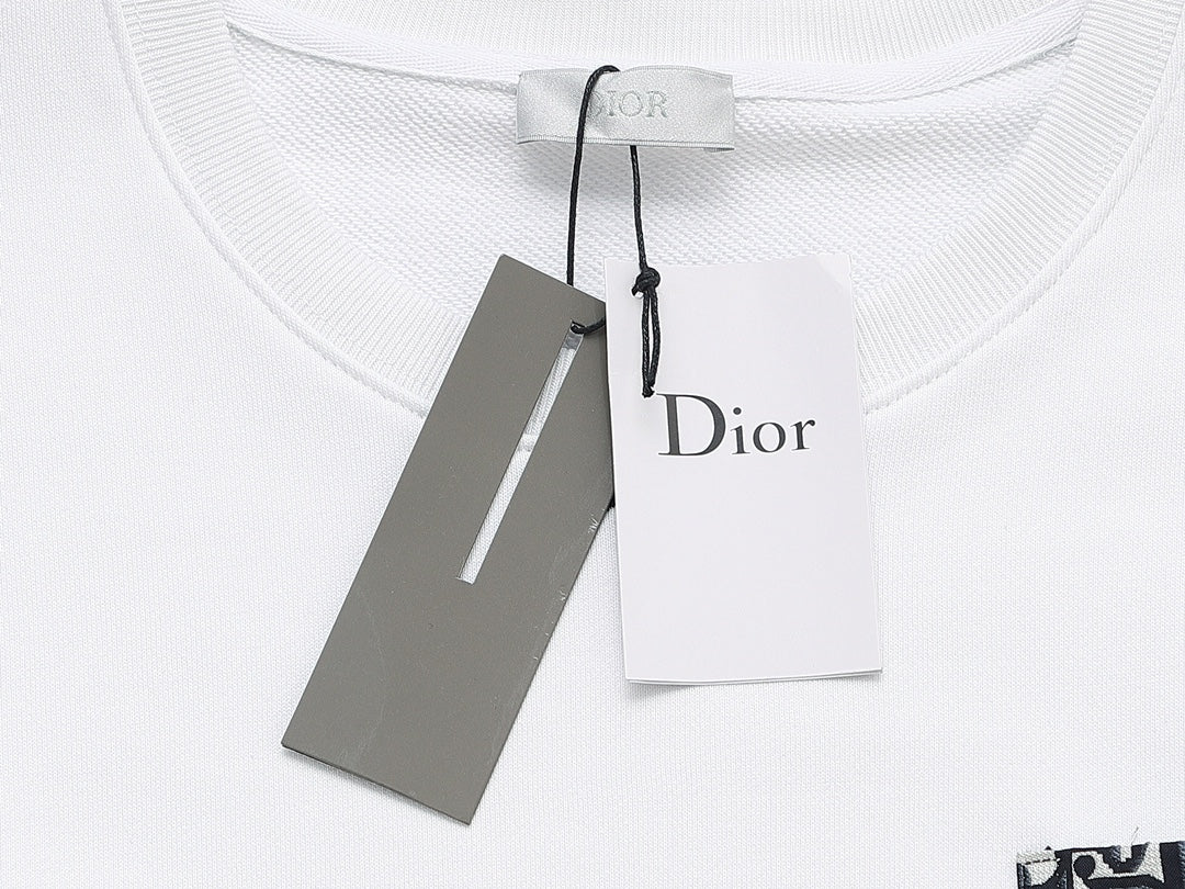 383  |  Dior