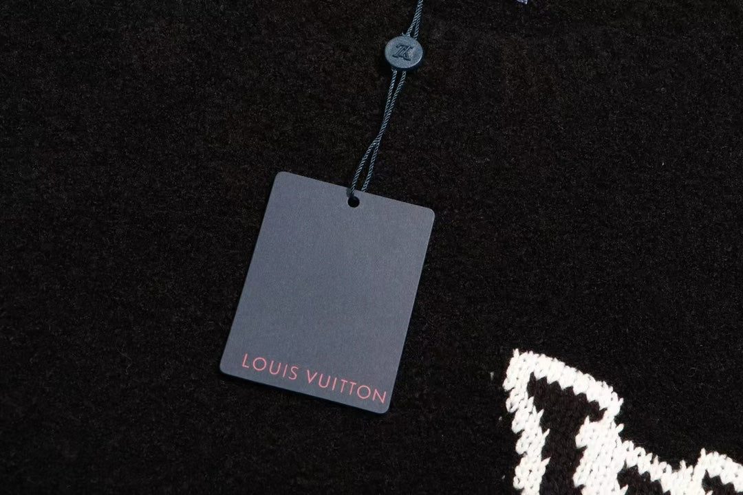 407  |  Louis Vuitton