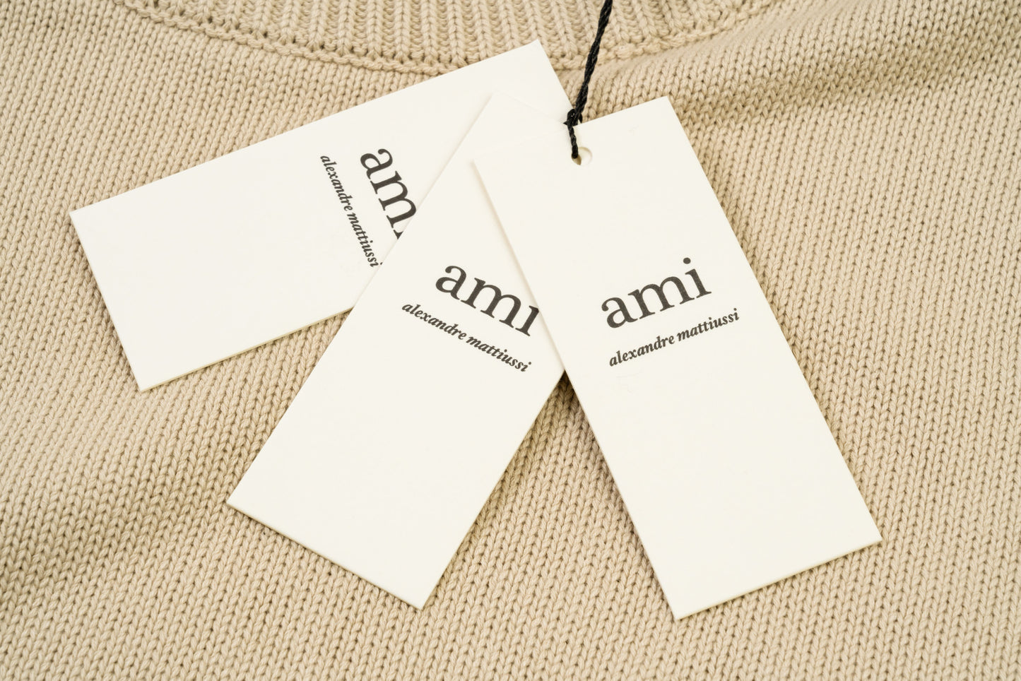 611 | Ami