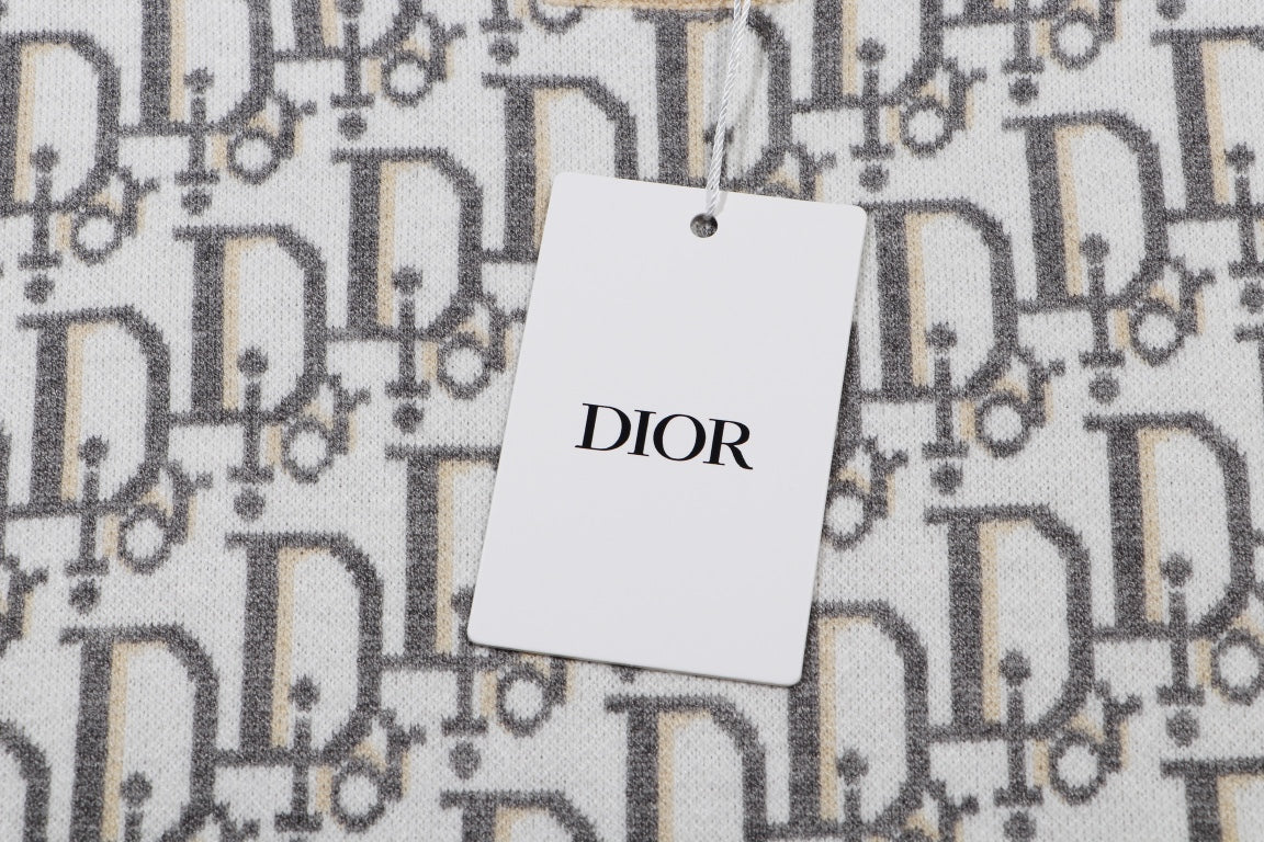 379  |  Dior