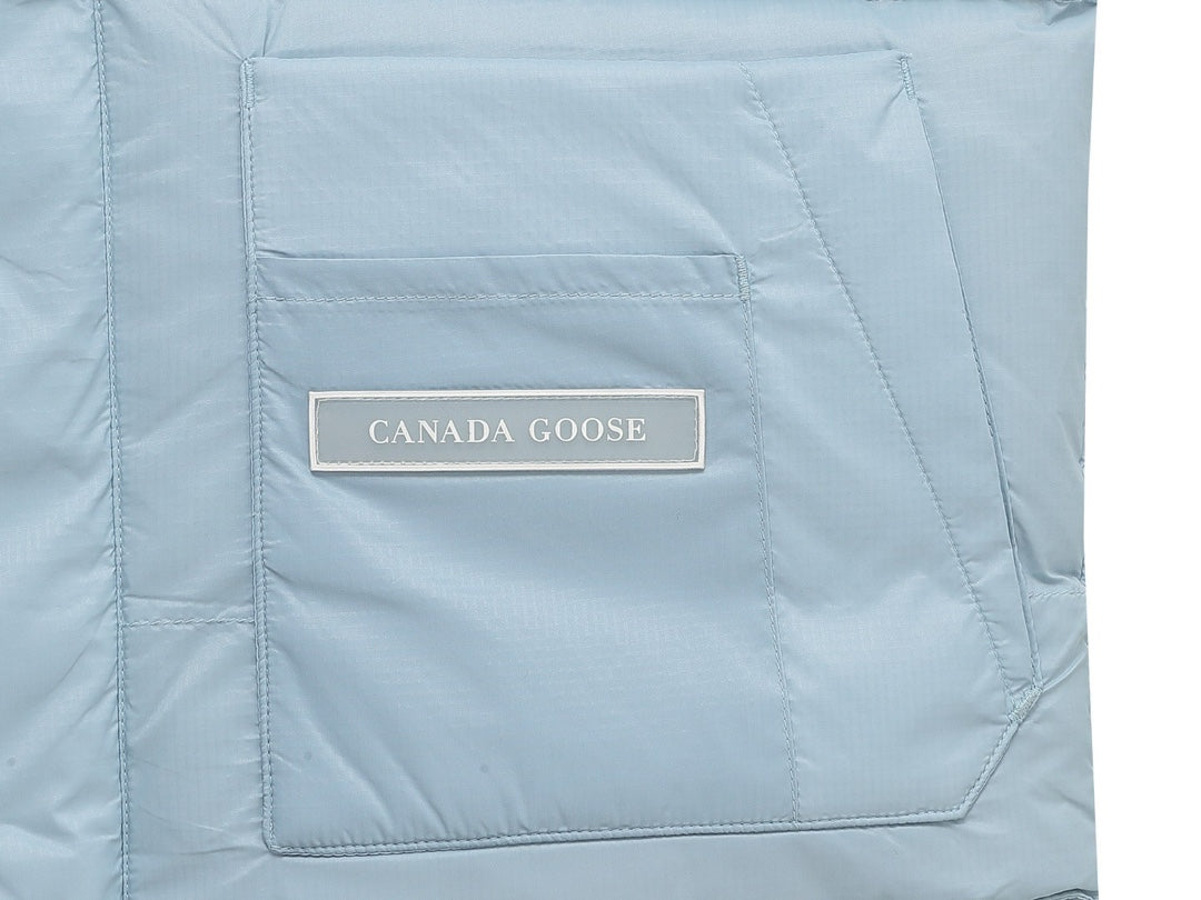 1016  | Canada Goose