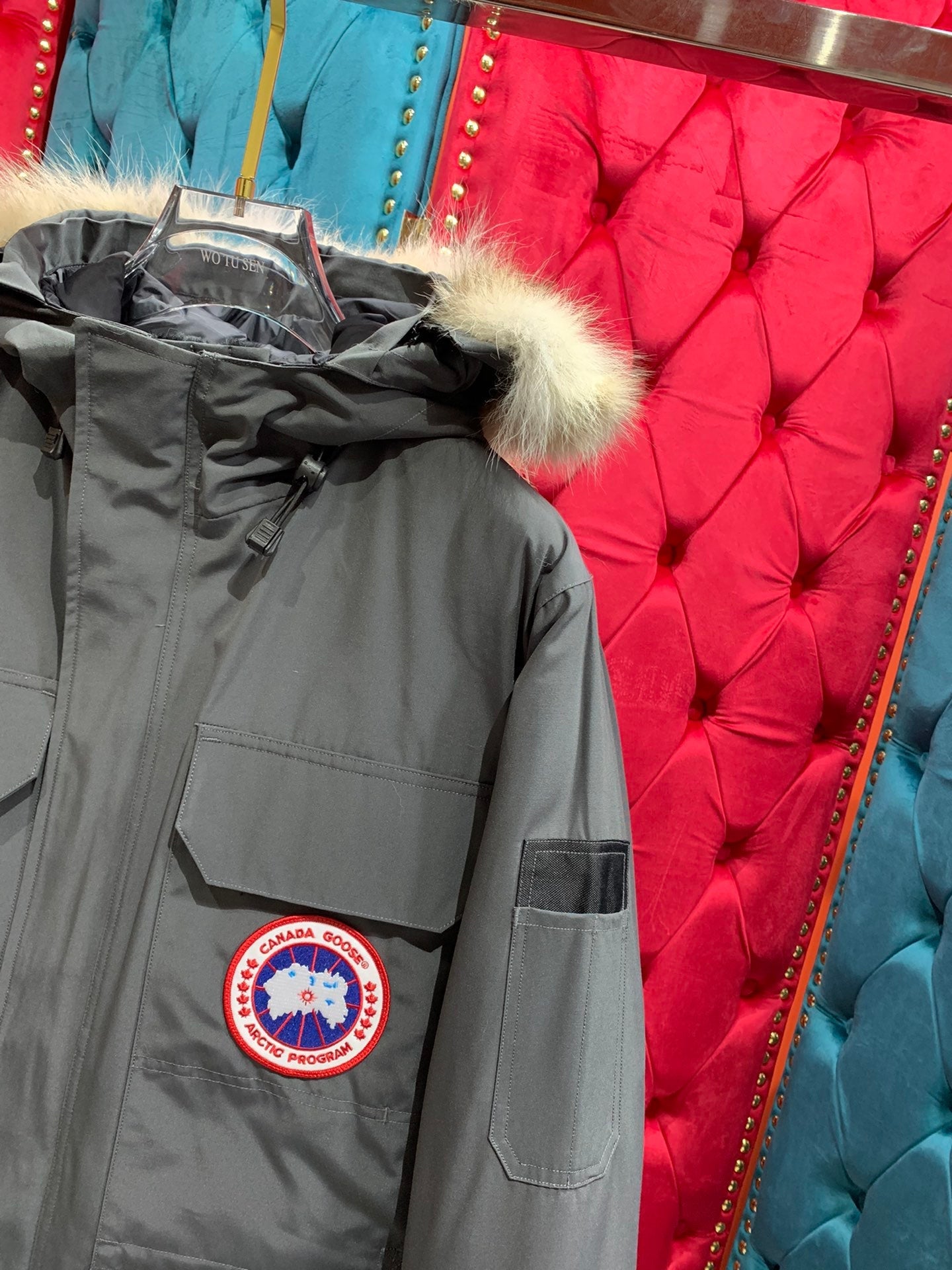 192 |  canada goose