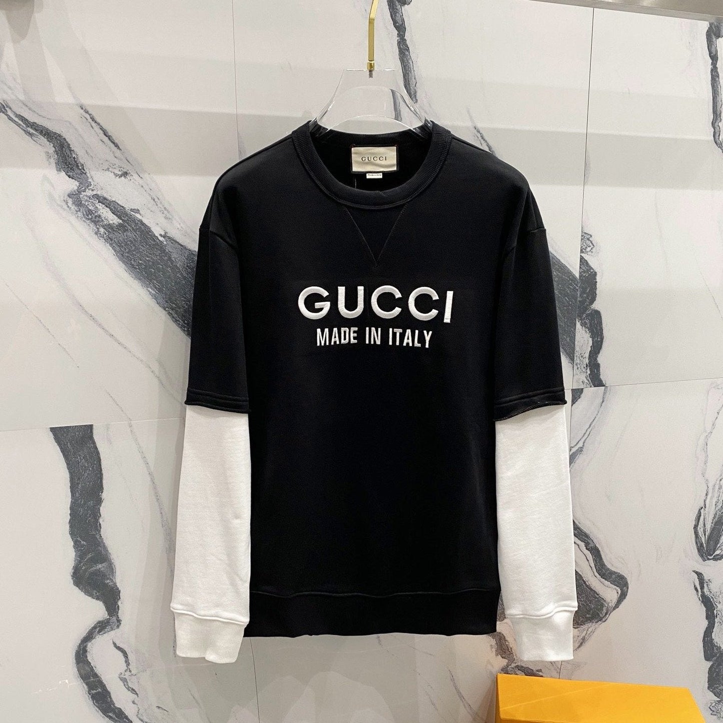 390  |  Gucci