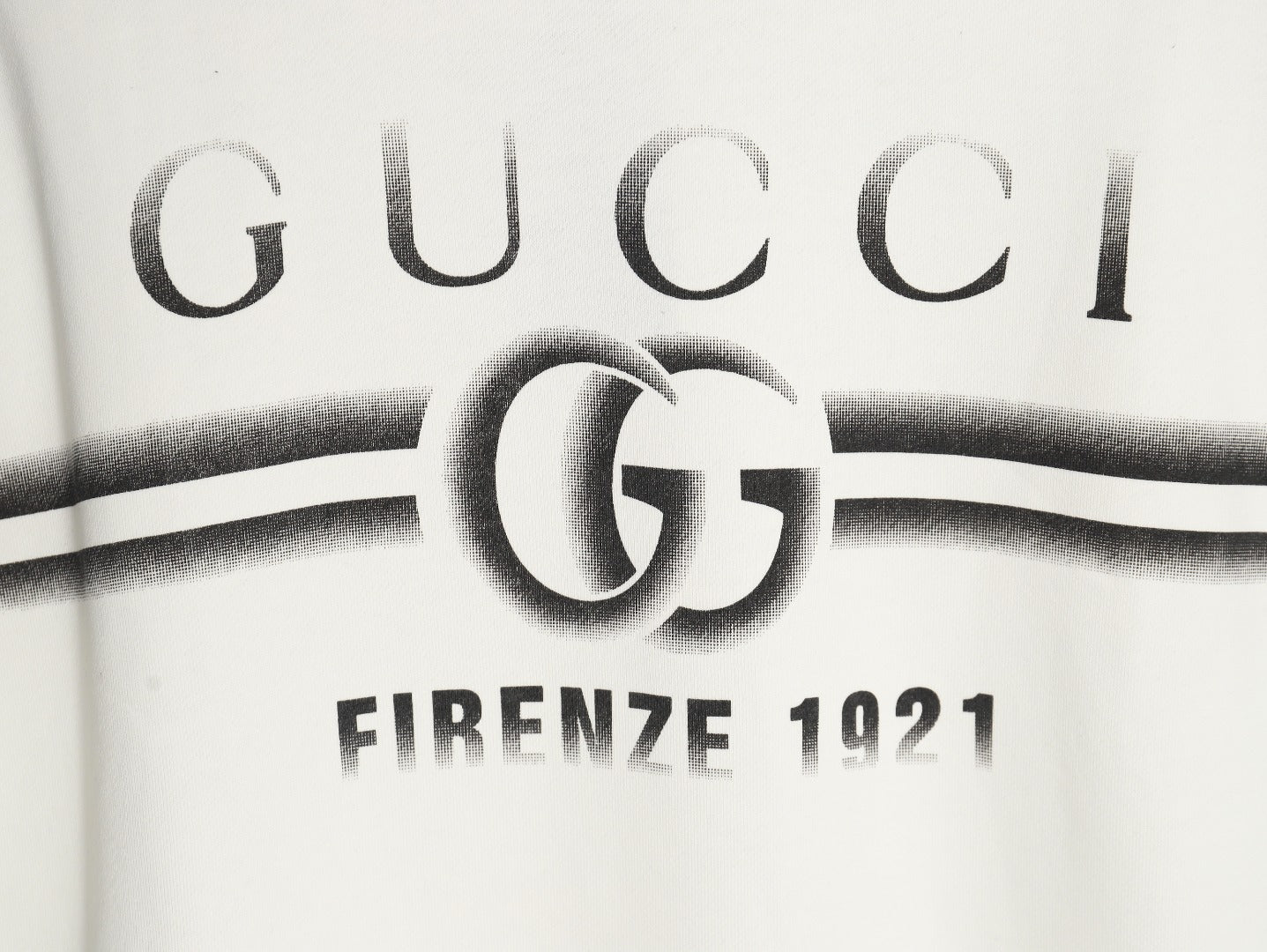 745 | Gucci