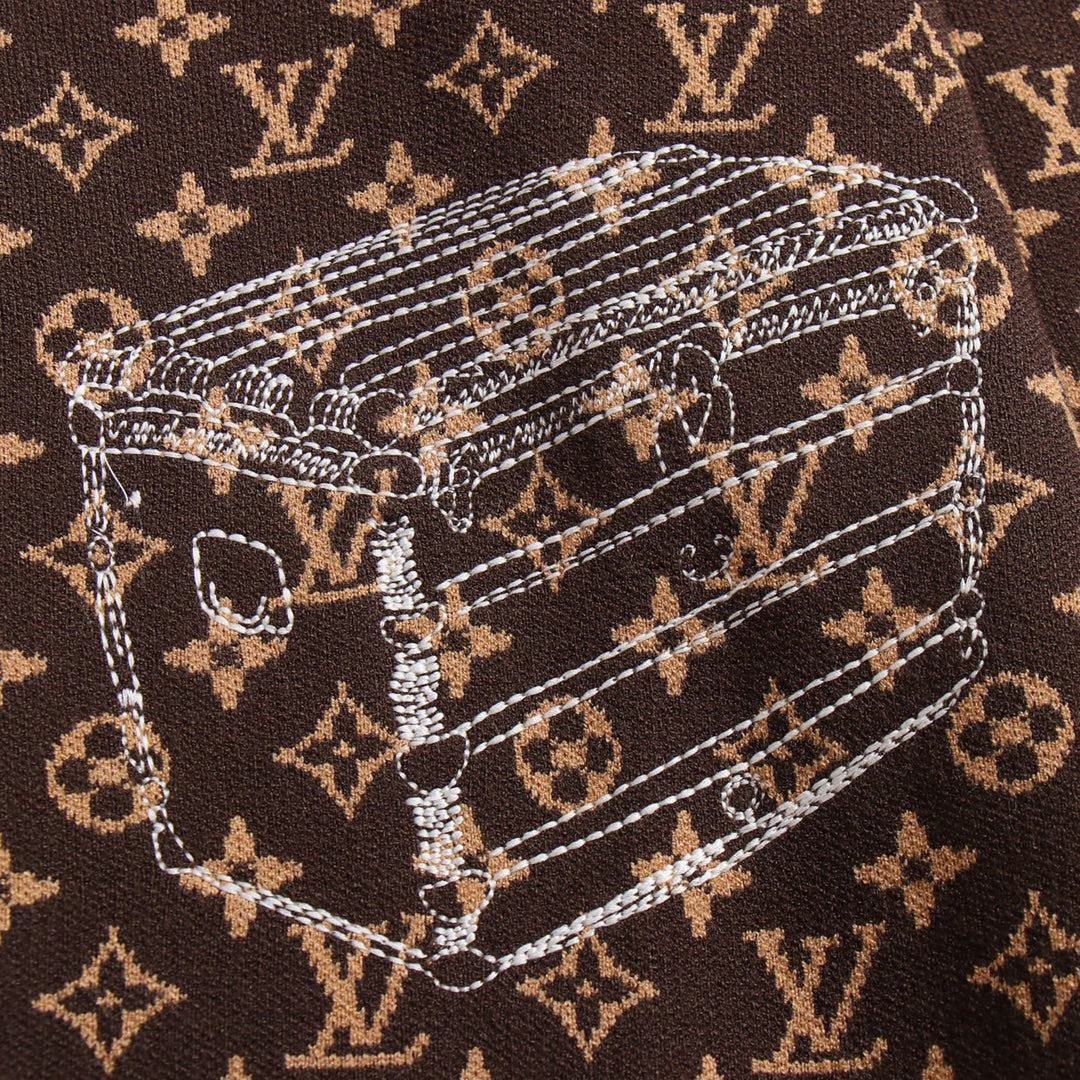 416  |  Louis Vuitton